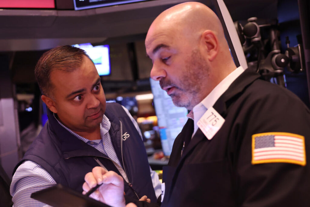 Nasdaq, S&P 500 futures rise, Dow stalls as Big Tech earnings take center stage