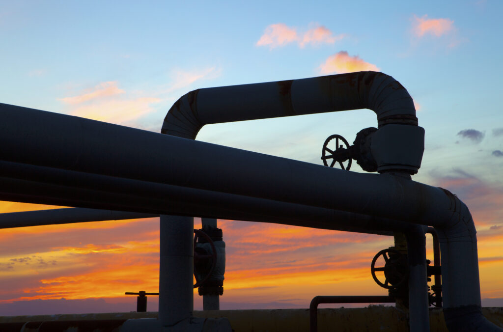 My Top High-Yielding Pipeline Stock to Buy in 2025 for Passive Income