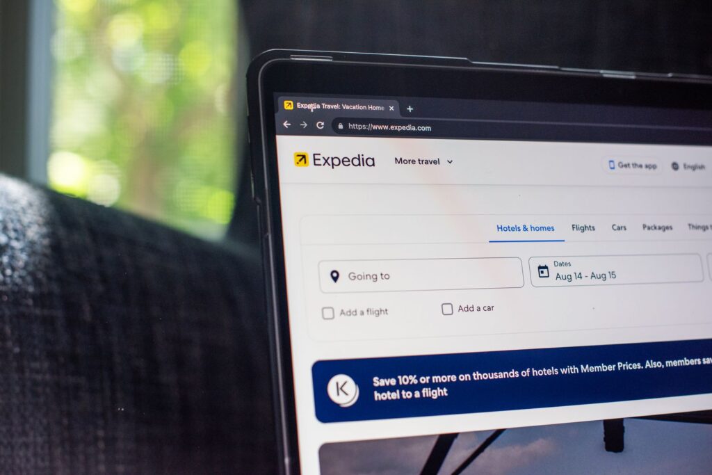 Expedia Soars as Holiday Bookings Drive Earnings Beat