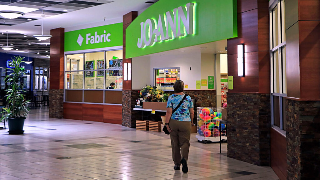 Iconic bankrupt retailer closes all 800 stores in liquidation