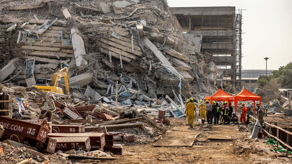 Bangkok declares disaster zone, buildings evacuated