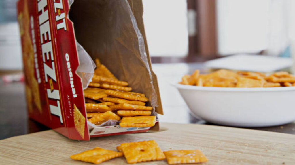 Popular fast food chain announces major partnership to destroy rivals