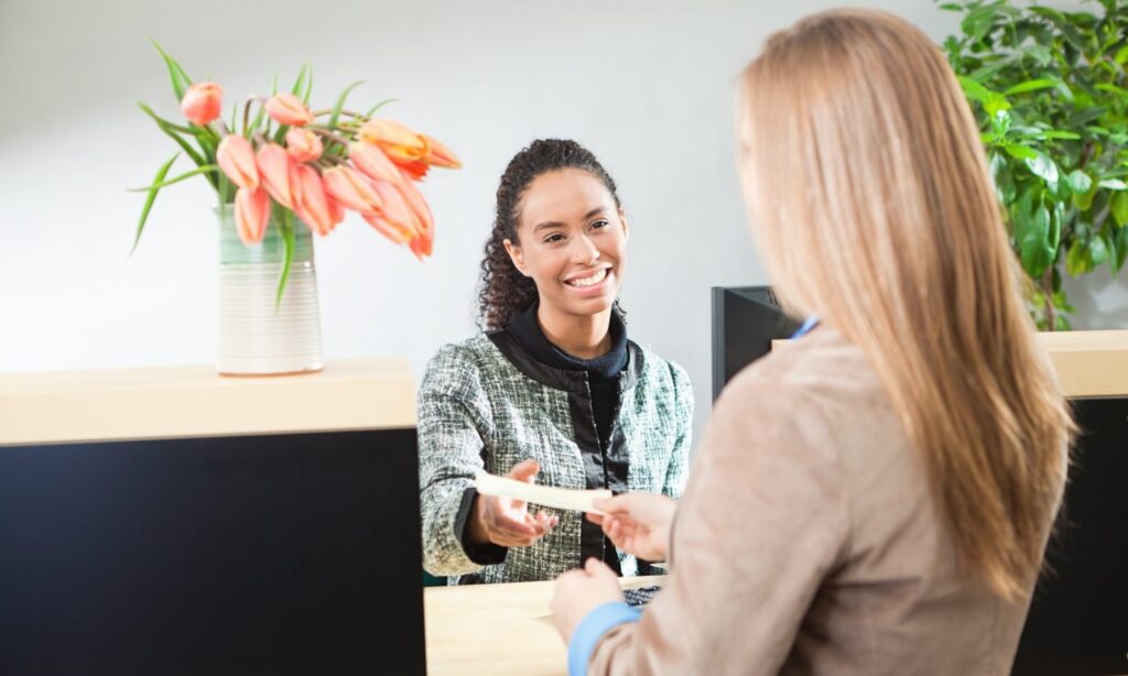 What Is a Commercial Bank?