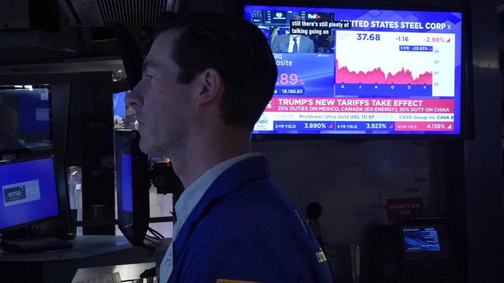 investors weigh the state of the U.S. economy