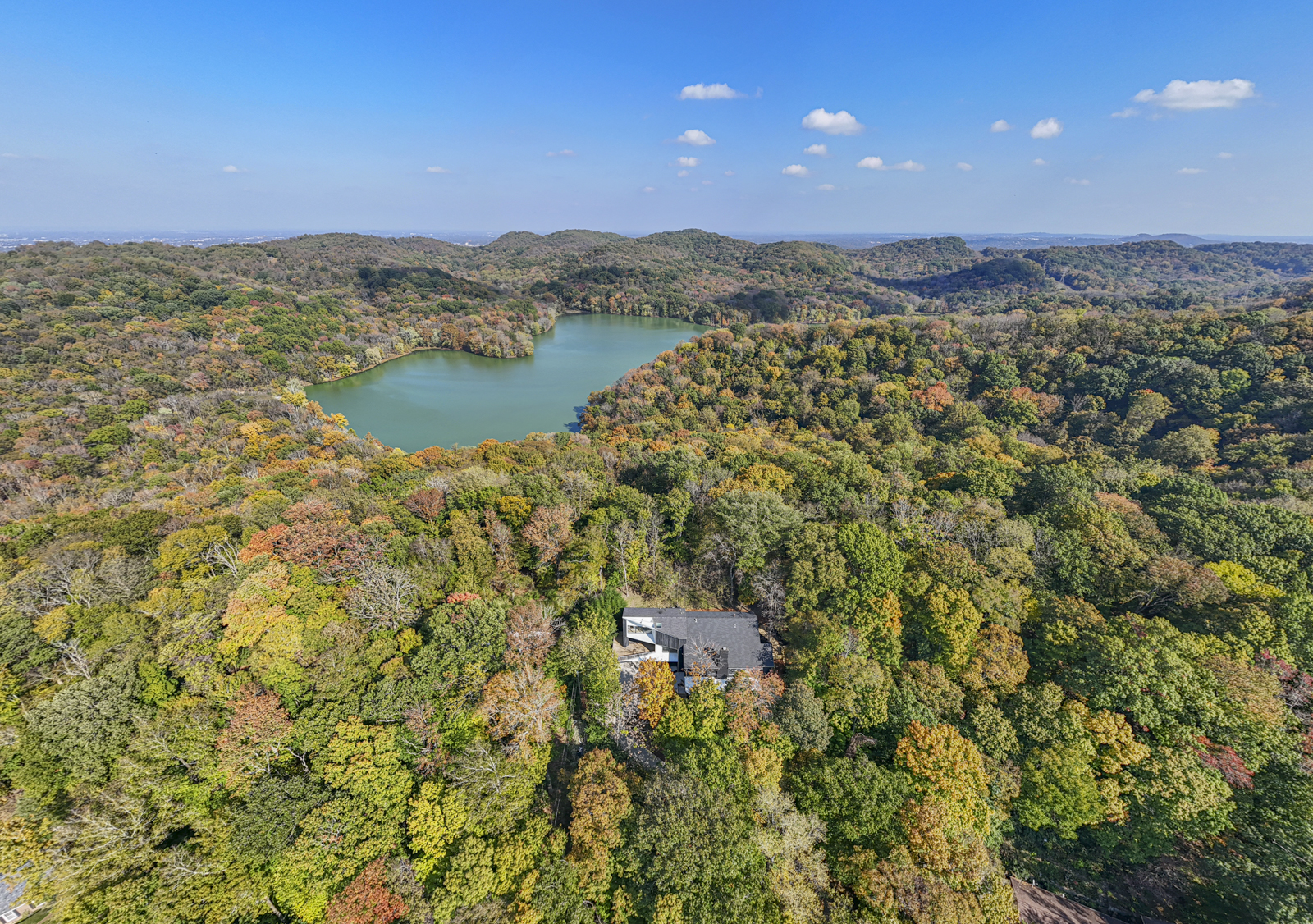 Aerial view of a luxury home in Tennessee