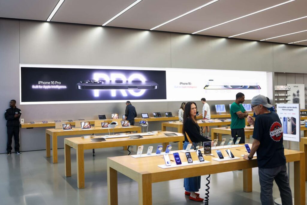 US Tech Tariff Exemptions Are Not Permanent, With New Tariffs ‘Coming Soon,’ Commerce Secretary Says