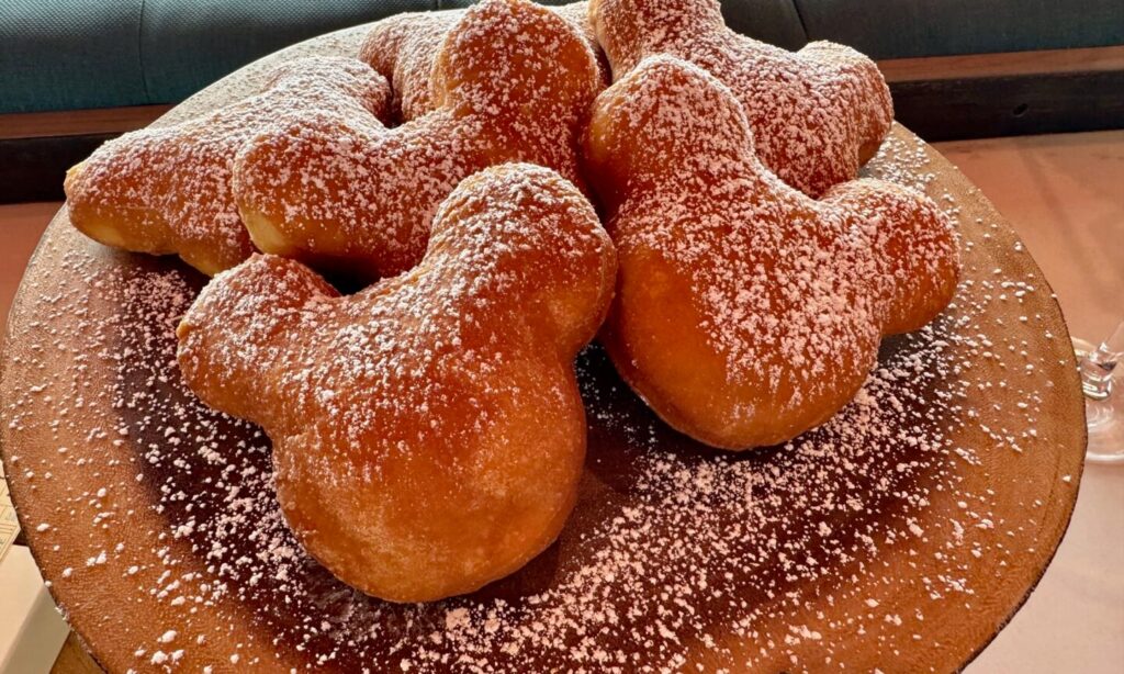 Bread, Food, Food Presentation