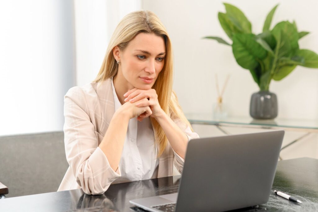 Stashing Cash While You Wait for Trump's Tariffs to Shake Out? Today's Top Safe Havens Pay Up to 5.00%