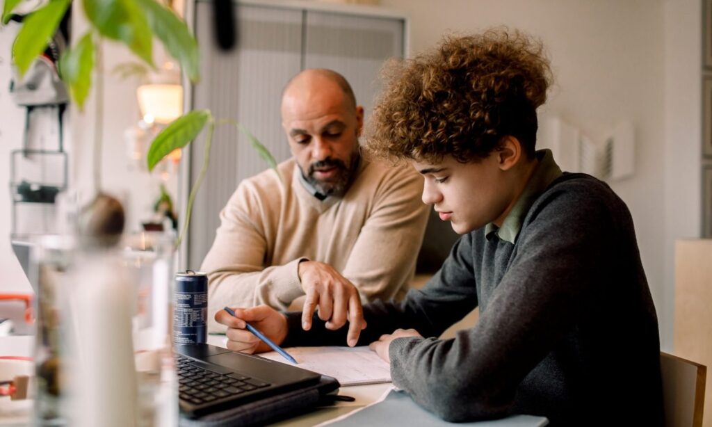 Survey: Most Parents Teach Their Kids About Saving Money