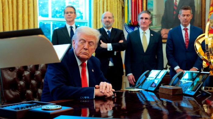 Donald Trump in the Oval Office