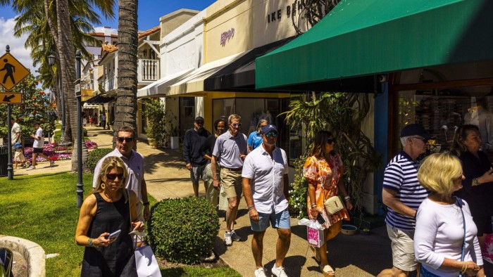 Shoppers on Worth Avenue in Palm Beach, Florida