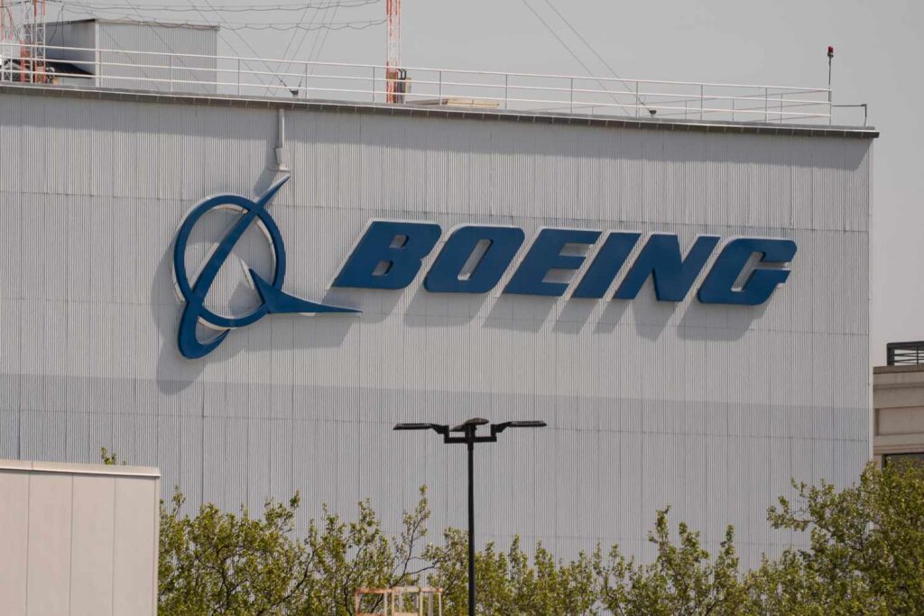 China Ends Ban on Boeing Deliveries, Report Says