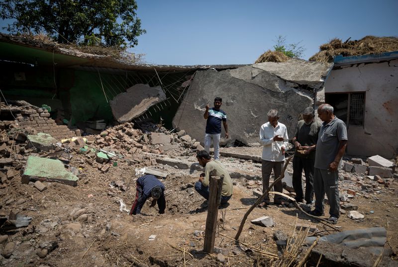 Indian border villagers want recompense for damages in Pakistan clashes