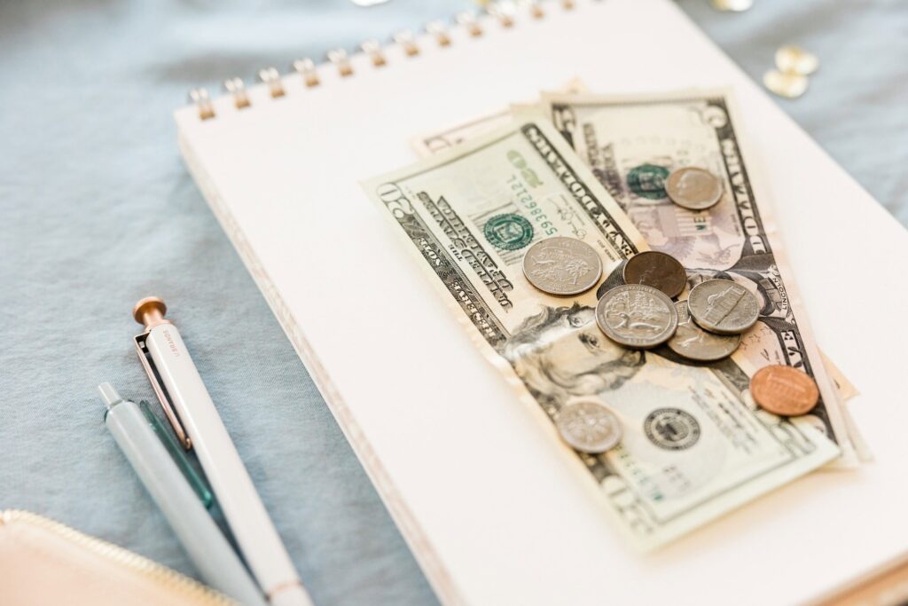 MakeMoneyOnline Review – Can You Really Earn Extra Money With This Site?