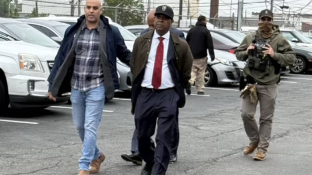 Newark Mayor Ras Baraka arrested for trespass at ICE NJ center