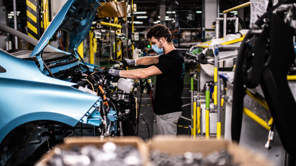 Shocking China news sends Detroit Big 3 shares roaring