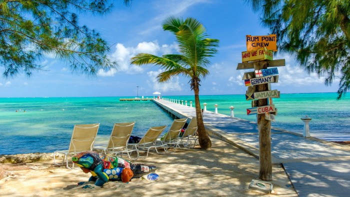 A tropical beach in Grand Cayman