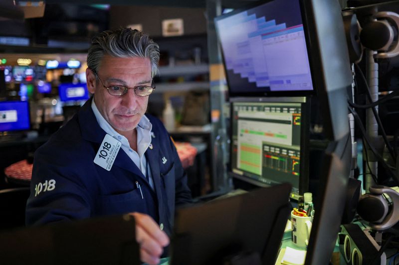 US stocks end sharply higher on Trump's tariff reprieve