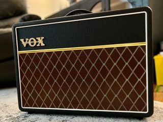 Guitar amplifier