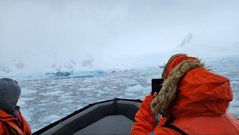 Ice, Clothing, Lifejacket