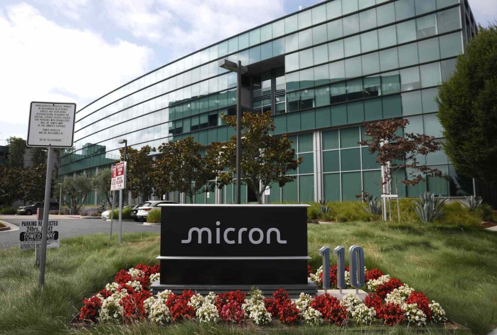 Micron Stock Rises on Record Revenue, Upbeat Outlook on Growing AI Demand