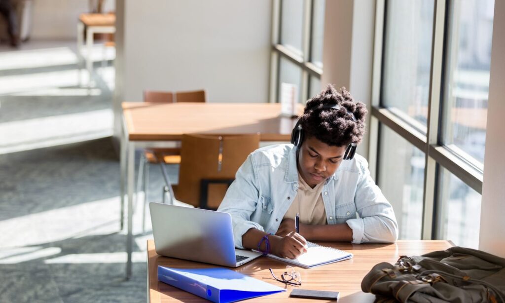 7 Things Financial Experts Wish They Knew in High School