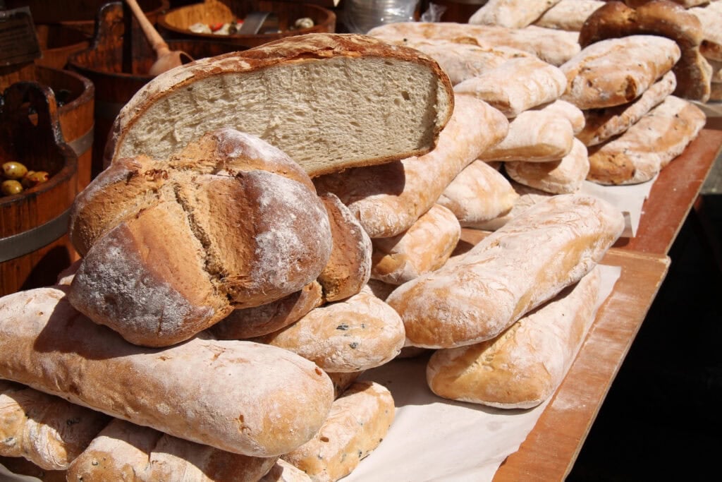 best places to sell baked goods