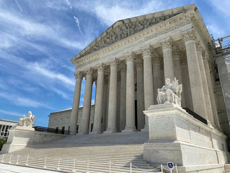 Americans don't see Supreme Court as politically neutral, Reuters/Ipsos poll finds