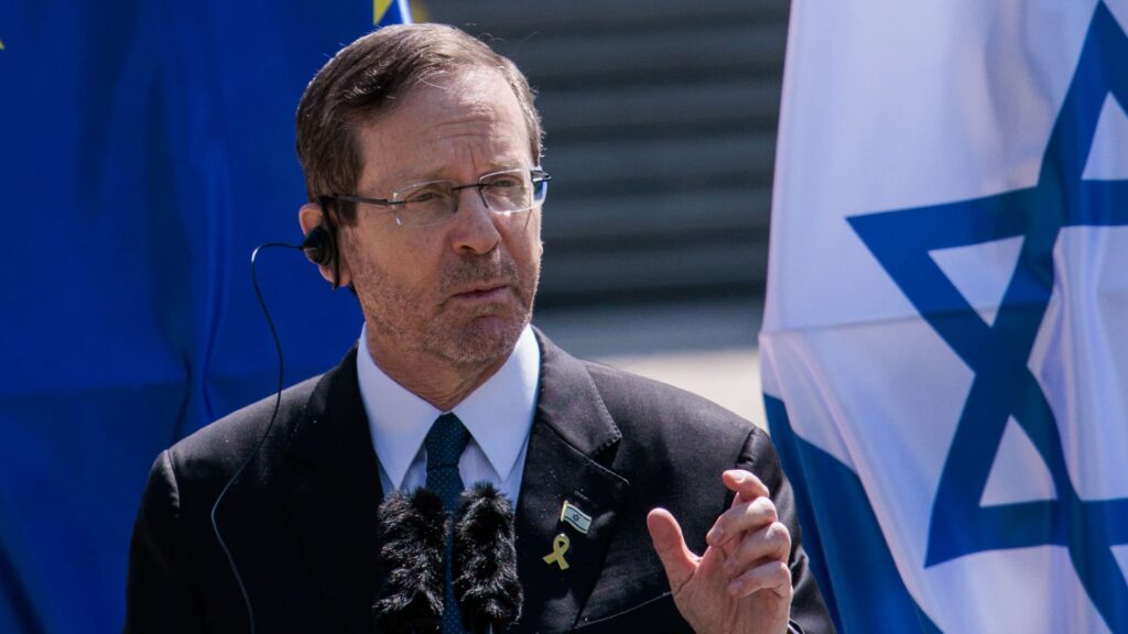 Israeli president denies pursuing regime change in Iran
