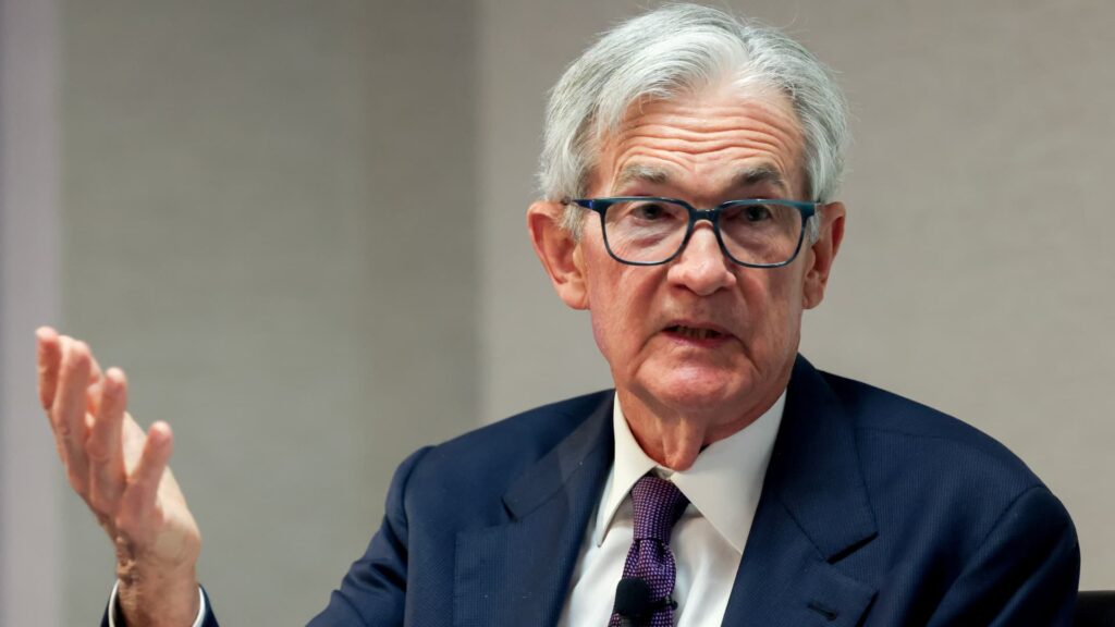 Powell urges Princeton grads to guard integrity amid Trump criticism