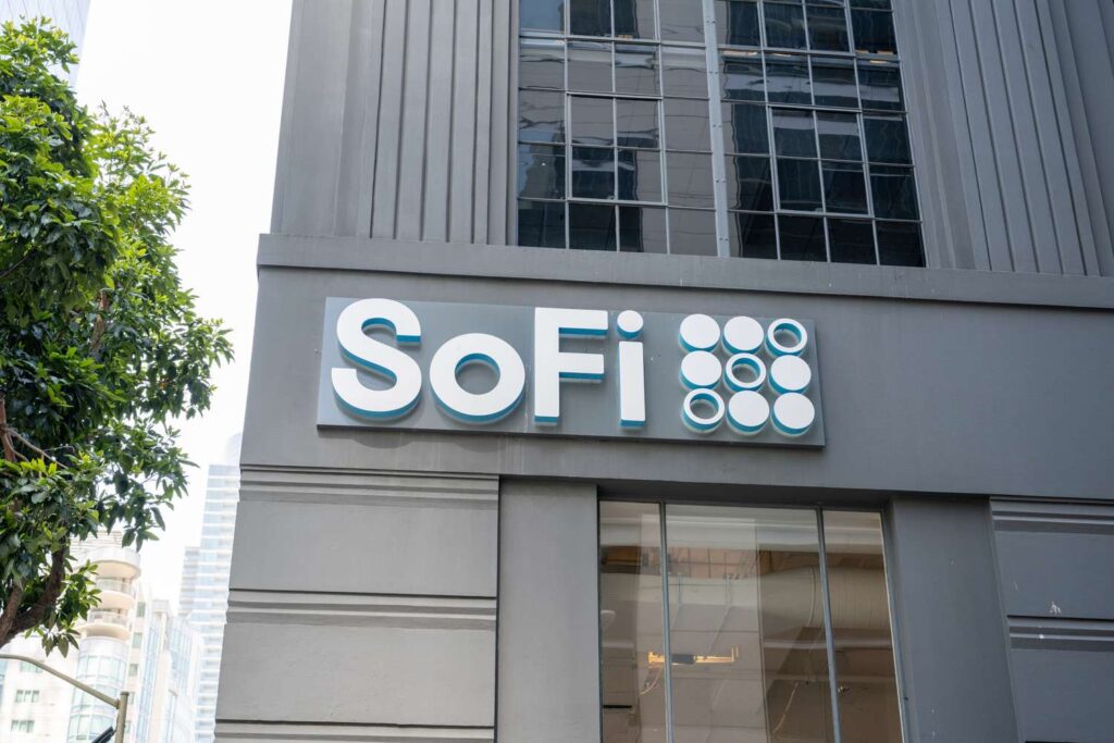 SoFi Offers Exposure to OpenAI and SpaceX Through New Private-Market Funds