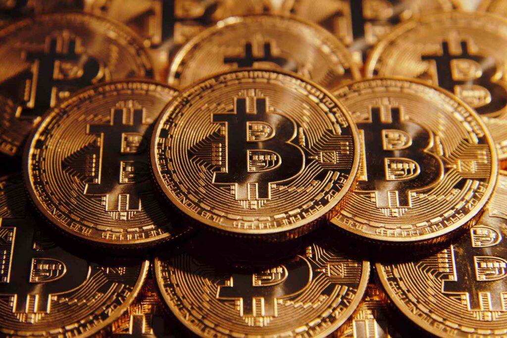 Bitcoin Price Sets Another Record as it Tops $122,000