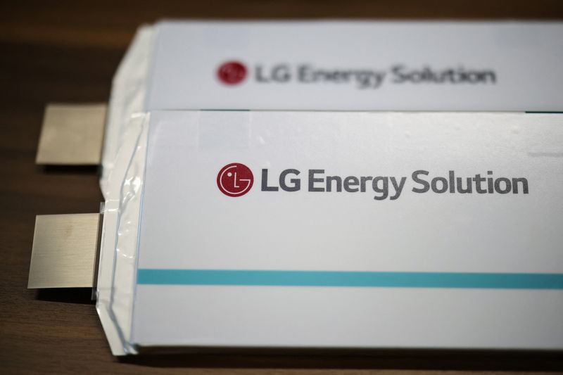 South Korea's LG Energy Solution says Q2 profit likely up 152% from year ago