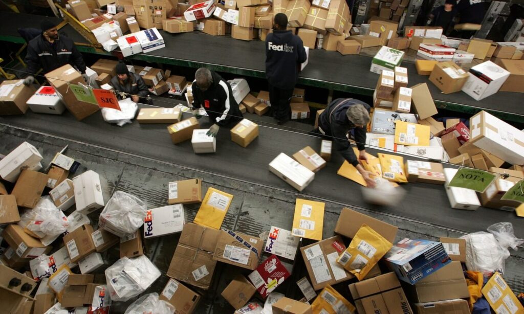 FedEx mailroom