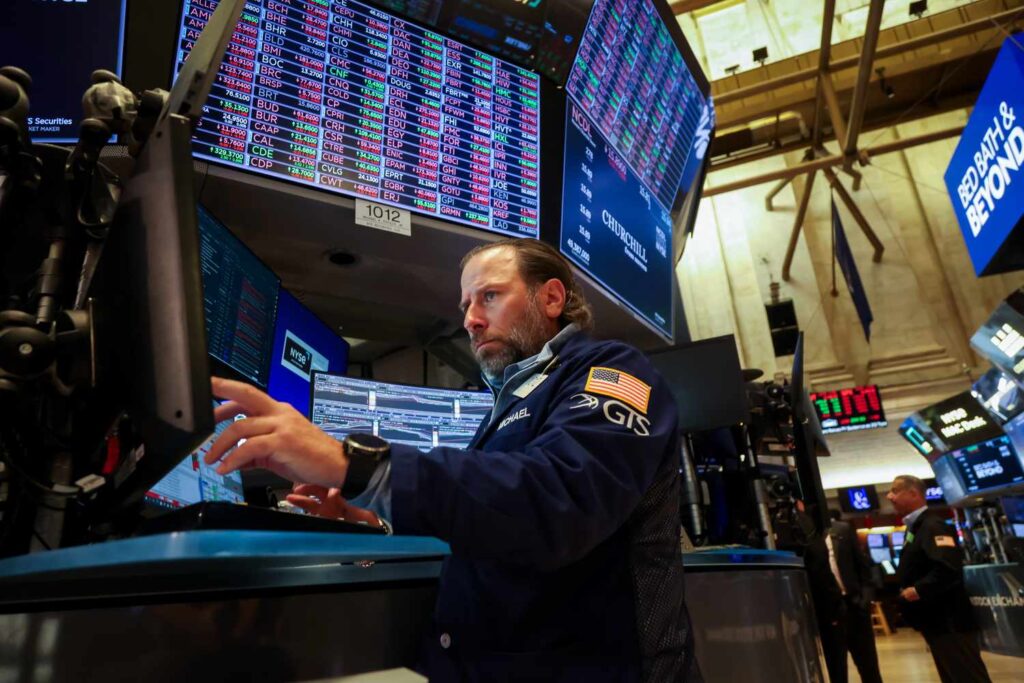 Alphabet Stock Leads S&P 500, Nasdaq Higher; Treasury Yields Slide on Soft Jobs Data