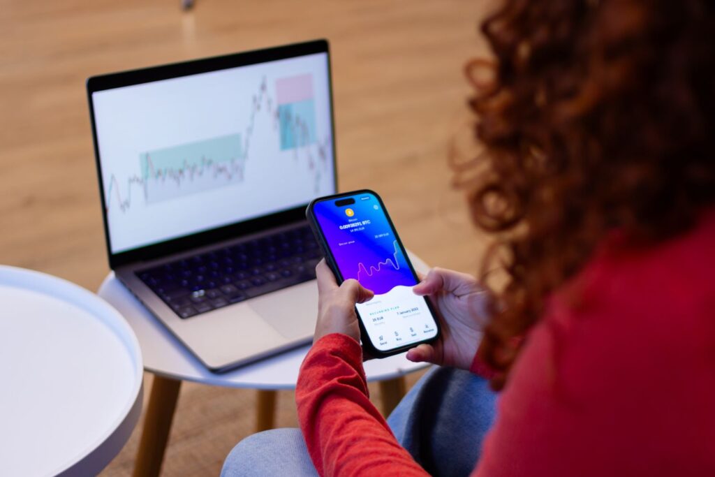 Newer Investors Favor Crypto Over ETFs—Here’s Why Experts Warn Against It