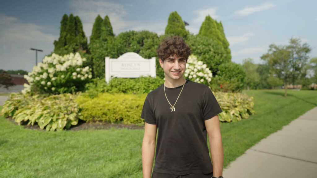 How a teenage CEO built a fast-growing calorie-tracking app