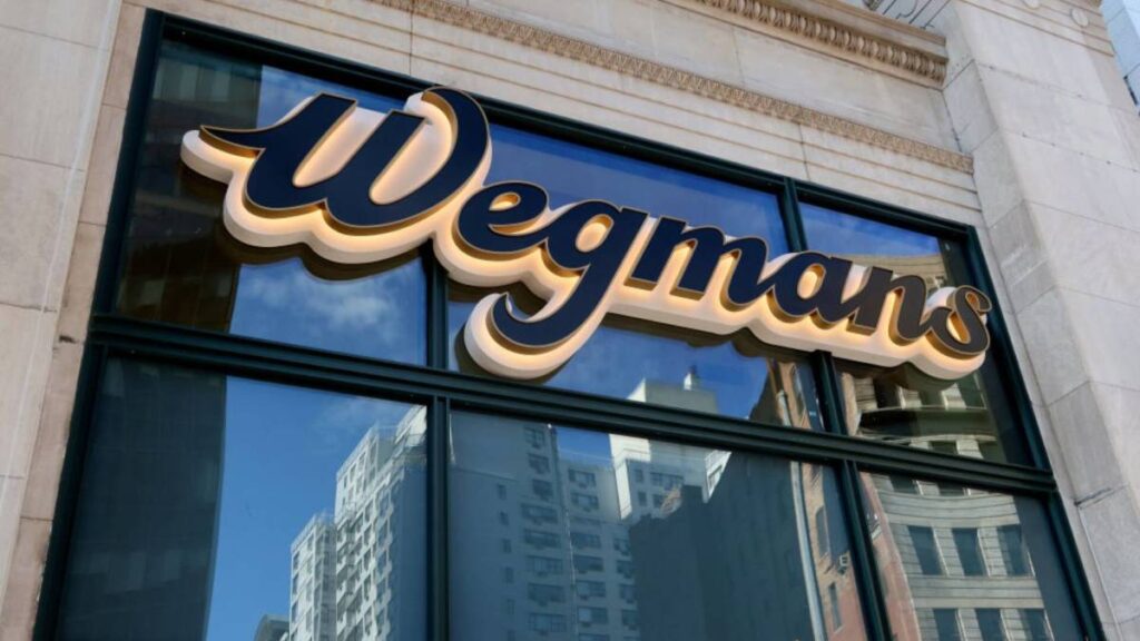 Is Wegmans open on Labor Day 2025?