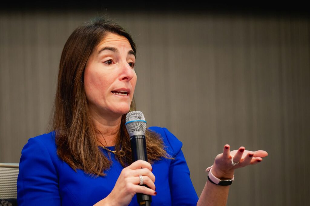 Should the Fed Be Paying More Attention to Inflation? At Least Three Central Bankers Think So