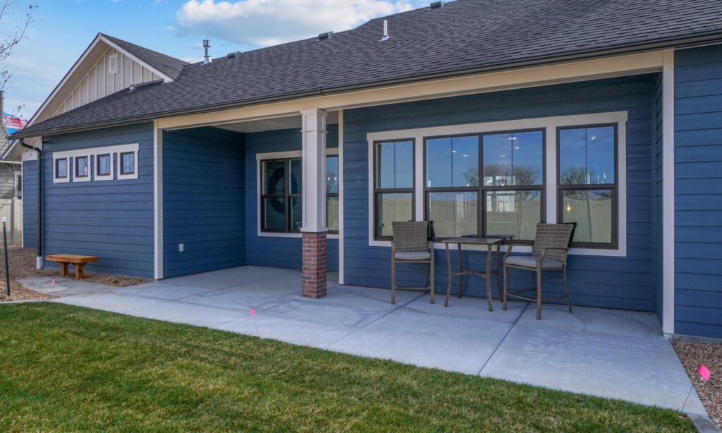 Single vs Double Hung Windows: Cost, Safety, Energy Efficiency