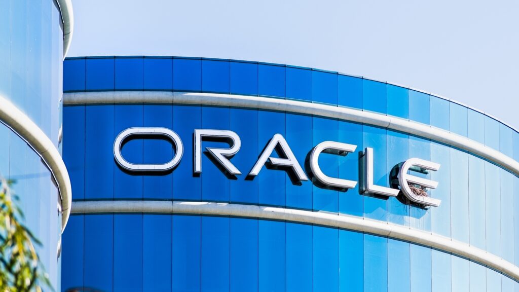 Oracle's AI Strategy Shake-Up Sparks Market Jitters As Shares Plunge 25%