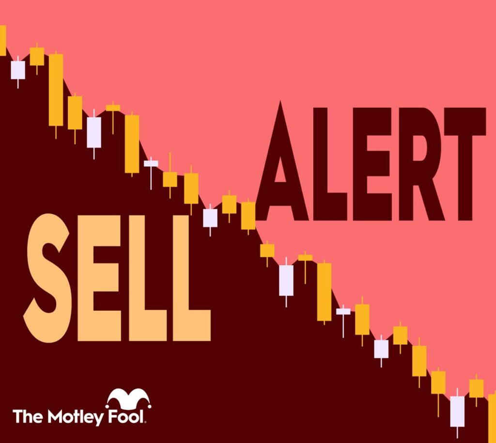 Should Investors Sell Simply Good Foods After McCollum Christoferson Liquidated its Position in the Stock?