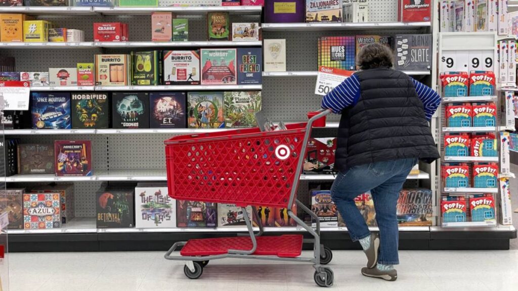 Why Target stock isn't a buy despite being near its 52-week low