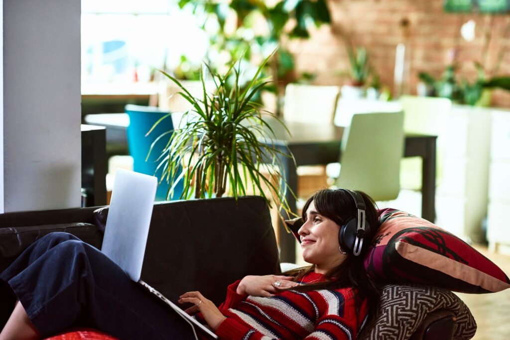 Zoom: The Software Stock That Escaped The Crash (NASDAQ:ZM)