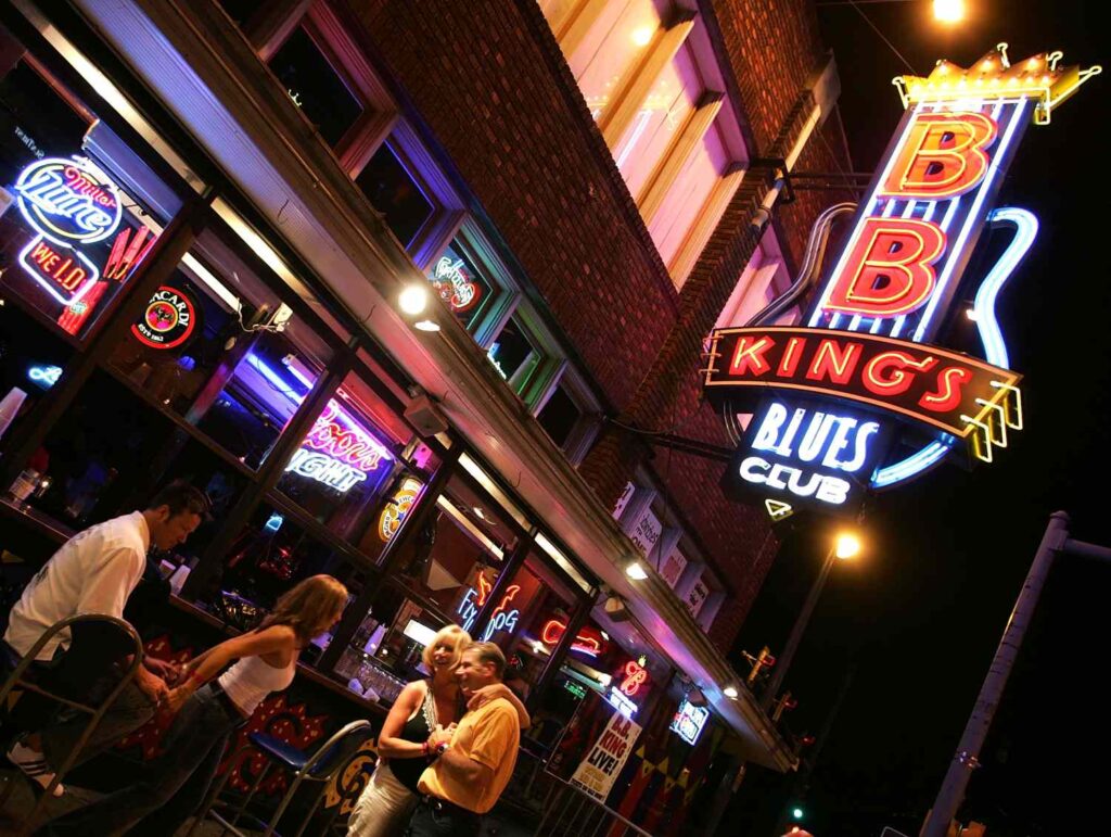 5 Top Retirement Destinations for Music Lovers Offering Vibrant Scenes and Affordable Living