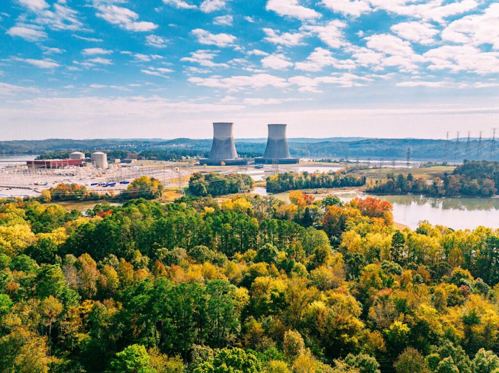 2 Nuclear Energy Stocks That Could Be Going to $0, and 1 Generating Serious Portfolio Power