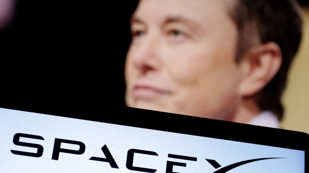 SpaceX aims for $800B valuation in secondary share sale, WSJ reports