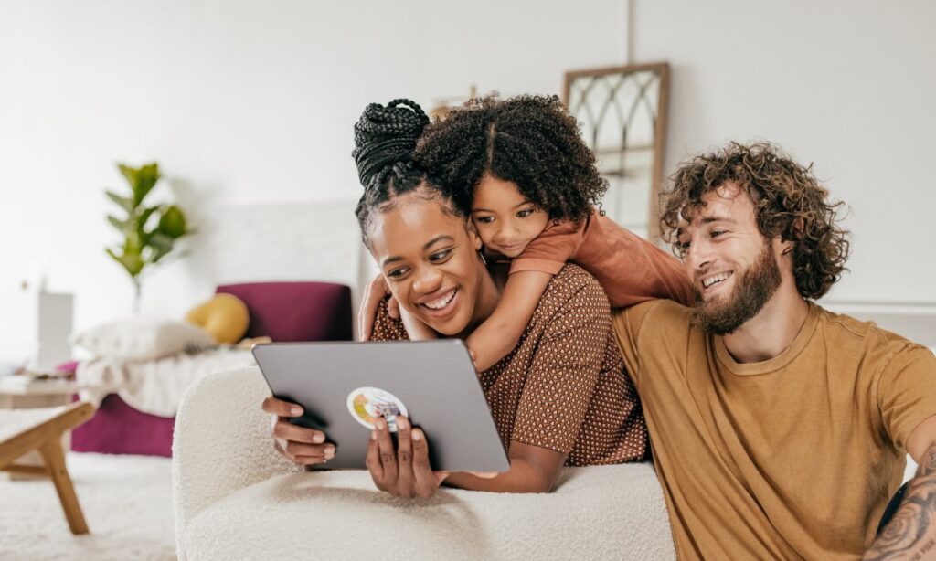 5 Things to Know About Edward Jones Credit Cards