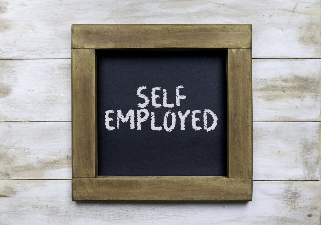 Self-Employed Tax Guide 2026: 12 Rules to Maximize Your Deductions