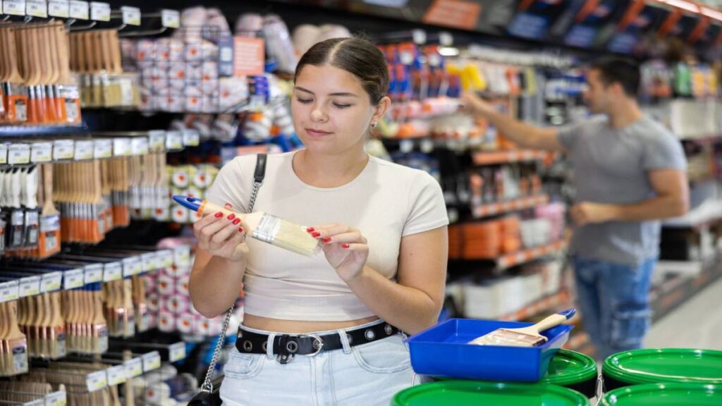 80-year-old Home Depot rival shuts down location, no bankruptcy